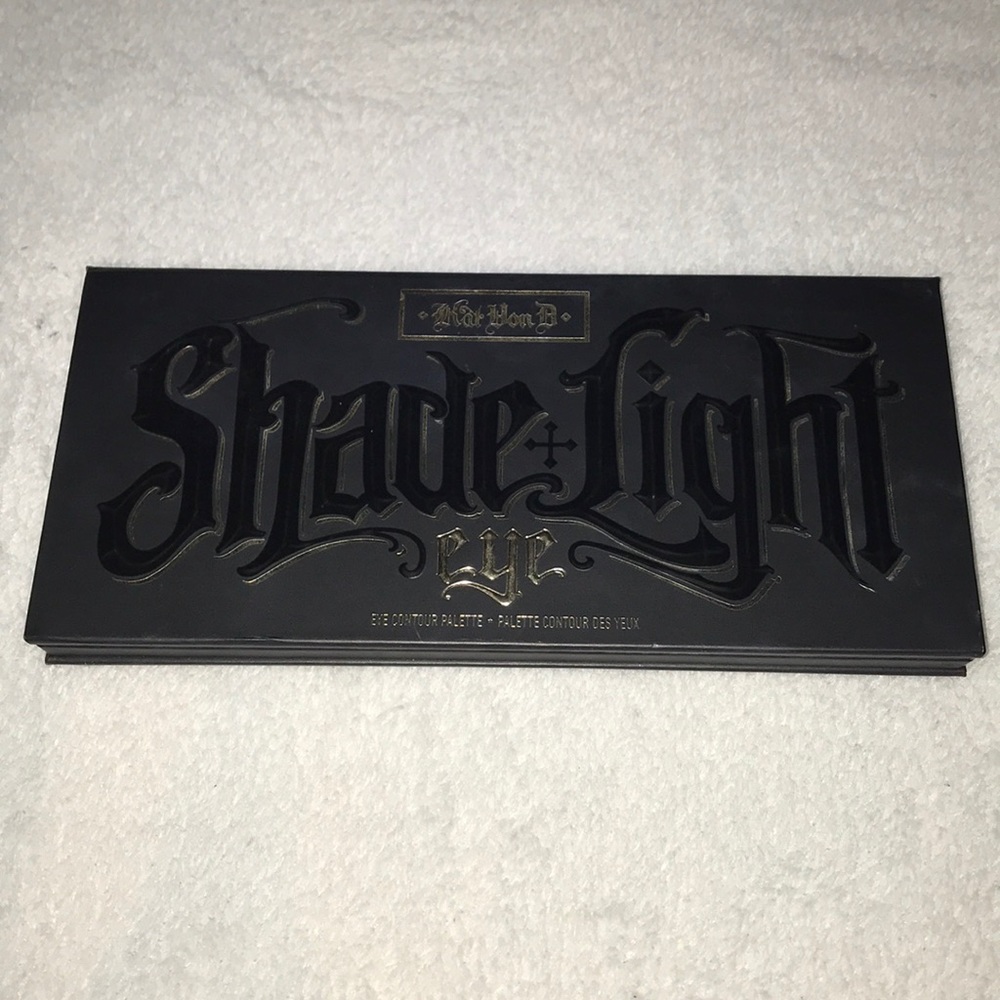 Kat Von D Shade & Light Eye Contour palette